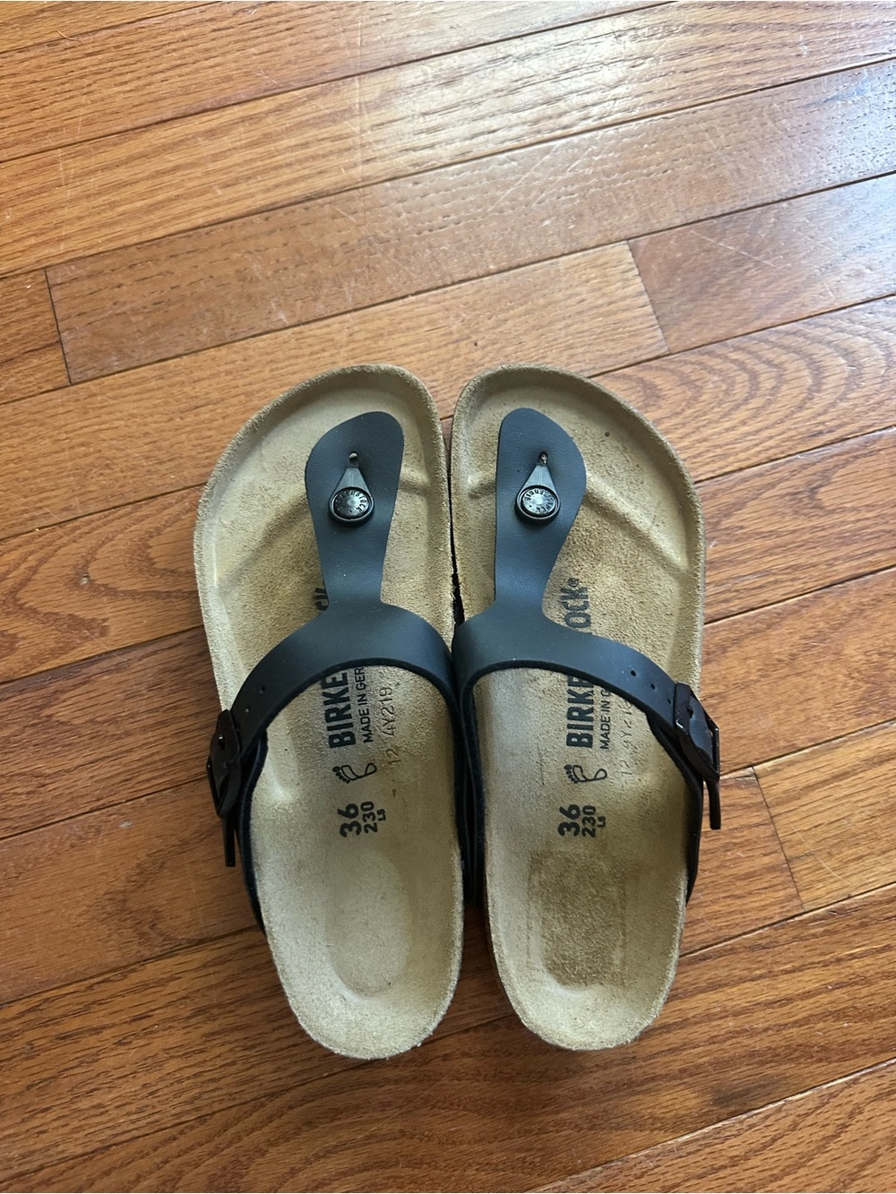 Birkenstock Black Gizeh Thong Sandals - Women's 36, regular width